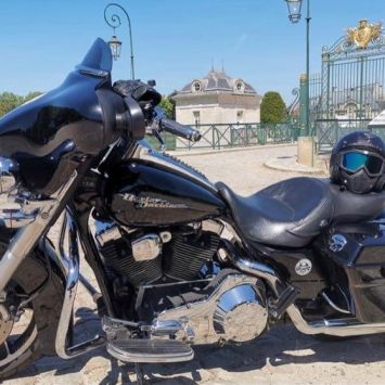 Hd street glide noir verni